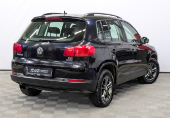 Подержанный автомобиль Volkswagen Tiguan 2014 года (5 фото)