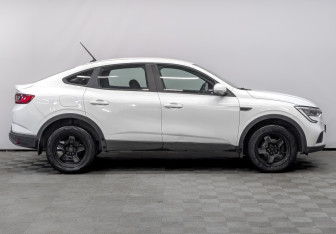 Подержанный автомобиль Renault Arkana 2019 года (4 фото)