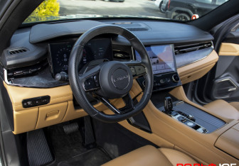 Подержанный автомобиль Lynk&Co 09 2022 года (28 фото)