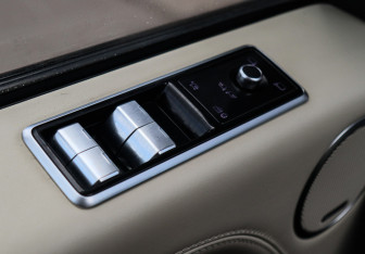 Подержанный автомобиль Land Rover Range Rover 2019 года (40 фото)