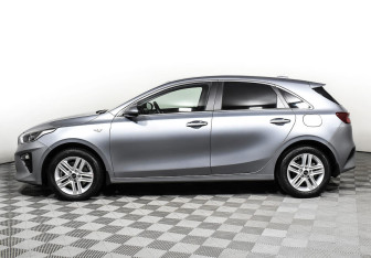 Подержанный автомобиль Kia Ceed Hatchback 2020 года (3 фото)