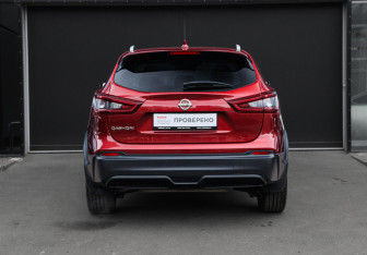 Подержанный автомобиль Nissan Qashqai 2022 года (5 фото)