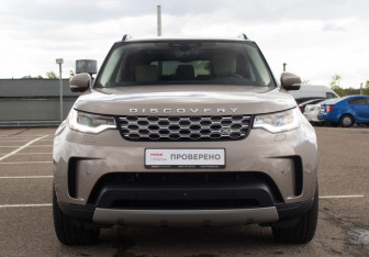 Подержанный автомобиль Land Rover Discovery 2021 года (2 фото)