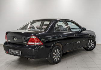 Подержанный автомобиль Nissan Almera Classic 2007 года (5 фото)