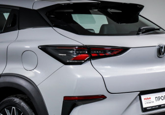 Подержанный автомобиль Changan UNI-T 2023 года (17 фото)