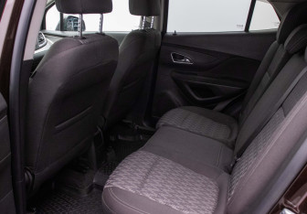 Подержанный автомобиль Opel Mokka 2012 года (11 фото)