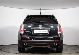 Подержанный автомобиль Cadillac SRX 2014 года (3 фото)