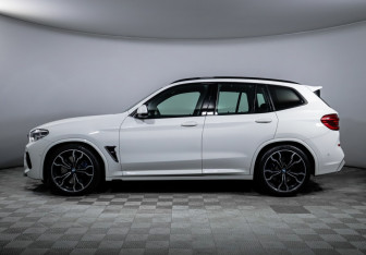 Подержанный автомобиль BMW X3 M 2019 года (8 фото)