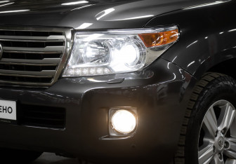 Подержанный автомобиль Toyota Land Cruiser Suv 2014 года (25 фото)