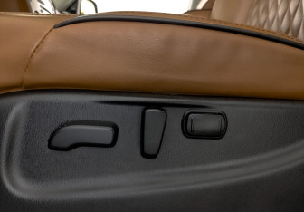 Подержанный автомобиль Infiniti QX80 2019 года (30 фото)