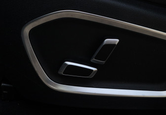Подержанный автомобиль Geely Tugella 2022 года (16 фото)