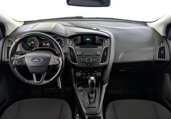 Подержанный автомобиль Ford Focus Sedan 2018 года (14 фото)