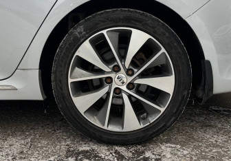 Подержанный автомобиль Kia Optima Sedan 2018 года (16 фото)