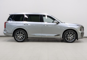 Новый GAC GS8 2025 (4 фото)