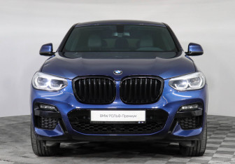 Подержанный автомобиль BMW X4 2021 года (3 фото)