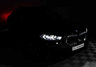Подержанный автомобиль BMW X6 2025 года (18 фото)