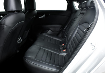 Подержанный автомобиль Kia Cerato Sedan 2022 года (14 фото)