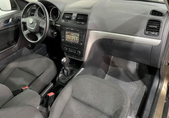 Подержанный автомобиль Skoda Yeti 2010 года (9 фото)
