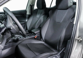 Подержанный автомобиль Skoda Octavia Liftback 2020 года (6 фото)