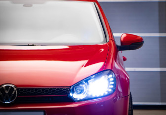 Подержанный автомобиль Volkswagen Golf Hatchback 2011 года (34 фото)