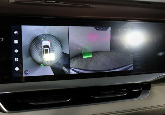 Подержанный автомобиль Geely Monjaro 2022 года (16 фото)