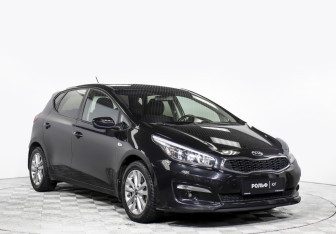 Подержанный автомобиль Kia Ceed Hatchback 2015 года (3 фото)