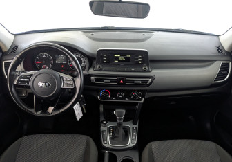 Подержанный автомобиль Kia Seltos 2021 года (14 фото)