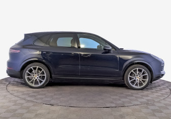 Подержанный автомобиль Porsche Cayenne 2018 года (4 фото)