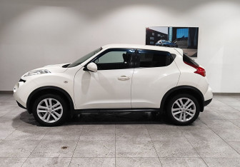 Подержанный автомобиль Nissan Juke 2012 года (8 фото)