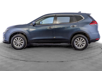 Подержанный автомобиль Nissan X-Trail 2019 года (8 фото)