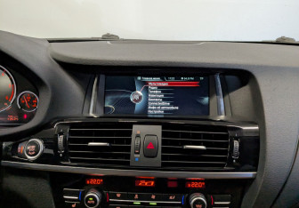 Подержанный автомобиль BMW X4 2015 года (14 фото)