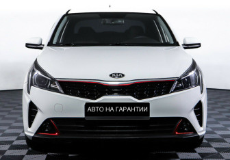 Подержанный автомобиль Kia Rio Sedan 2020 года (2 фото)