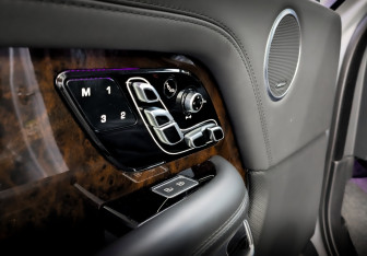 Подержанный автомобиль Land Rover Range Rover 2021 года (21 фото)