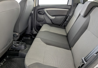 Подержанный автомобиль Renault Duster 2018 года (12 фото)