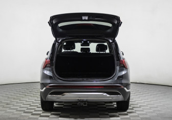 Подержанный автомобиль Hyundai Santa Fe 2021 года (22 фото)