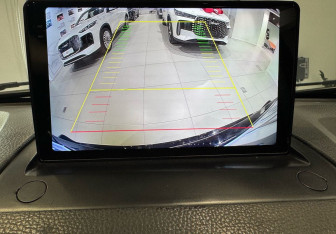 Подержанный автомобиль Volvo XC90 2008 года (17 фото)