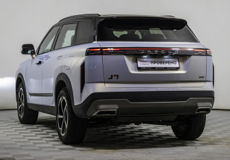 Подержанный автомобиль Jaecoo J7 2024 года (7 фото)