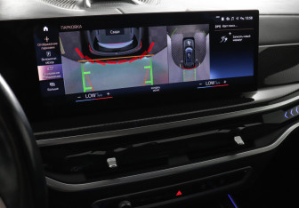 Подержанный автомобиль BMW X7 2022 года (15 фото)