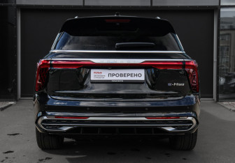Подержанный автомобиль Hongqi E-HS9 2021 года (5 фото)