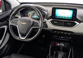 Подержанный автомобиль Chevrolet Captiva 2022 года (30 фото)