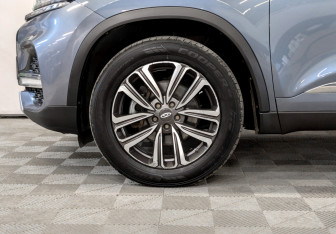 Подержанный автомобиль Chery Tiggo 8 2020 года (18 фото)