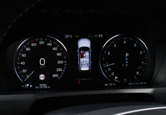 Подержанный автомобиль Volvo XC90 2021 года (11 фото)