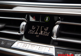 Подержанный автомобиль BMW X5 2019 года (27 фото)
