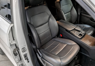 Подержанный автомобиль Mercedes-Benz GLE 2016 года (22 фото)