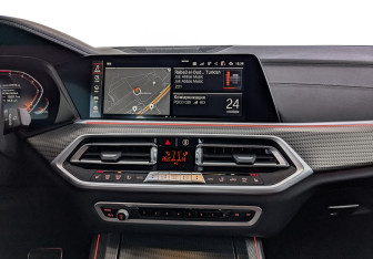 Подержанный автомобиль BMW X5 2021 года (17 фото)