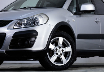 Подержанный автомобиль Suzuki SX4 Hatchback 2012 года (5 фото)