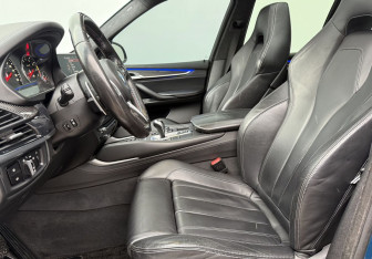 Подержанный автомобиль BMW X5 M 2015 года (10 фото)