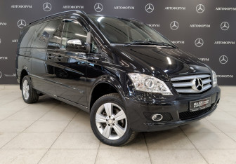 Подержанный автомобиль Mercedes-Benz Viano 2011 года (3 фото)