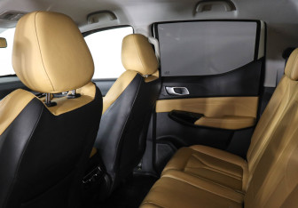 Подержанный автомобиль Changan Hunter Plus 2023 года (12 фото)