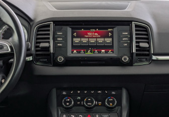 Подержанный автомобиль Skoda Karoq 2020 года (15 фото)